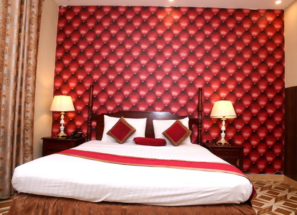 Premier Inn Mall Lahore Luaran gambar