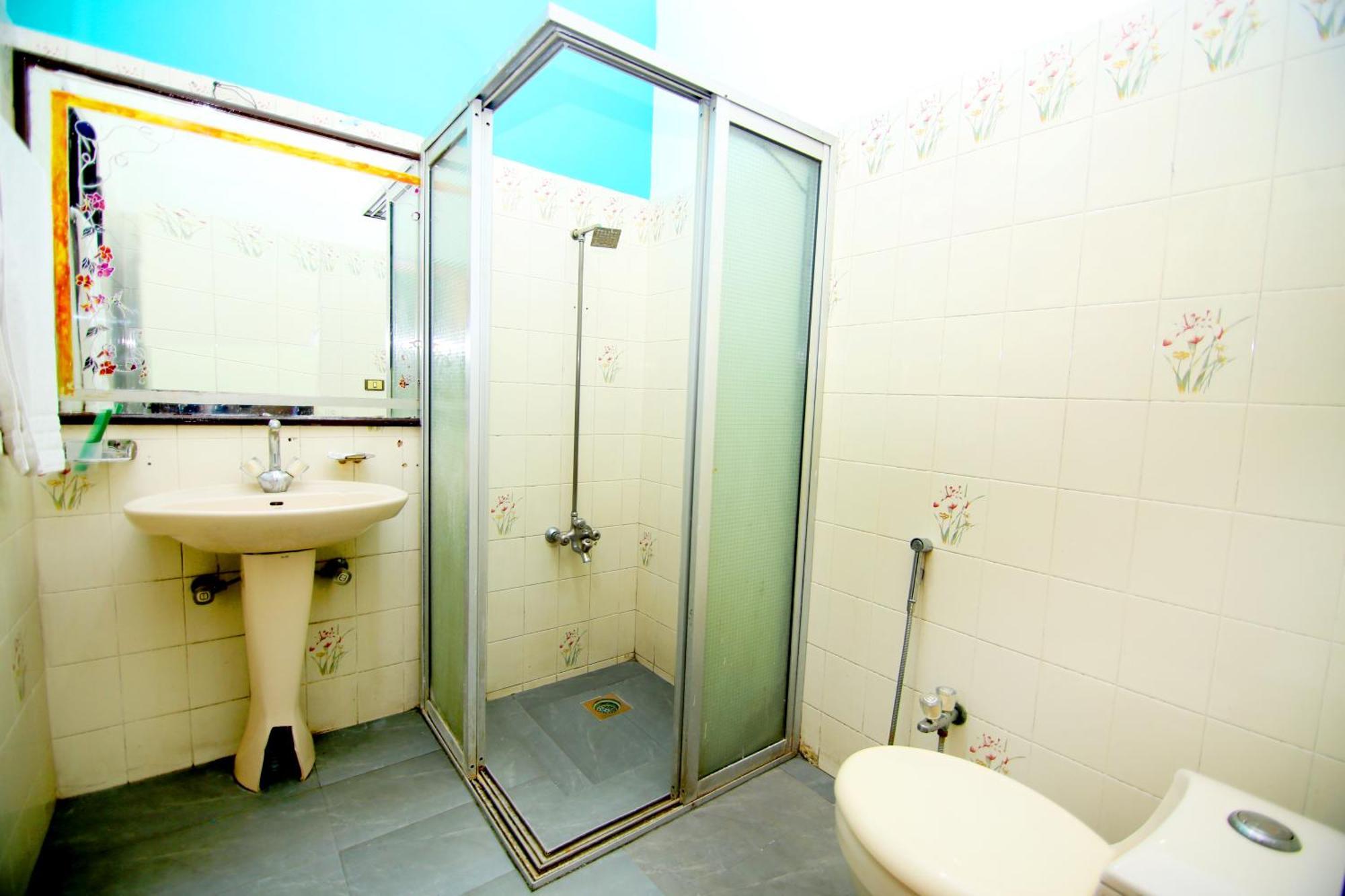 Premier Inn Mall Lahore Luaran gambar