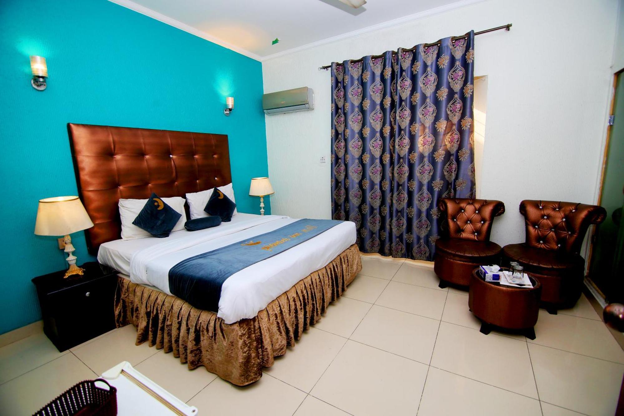 Premier Inn Mall Lahore Luaran gambar